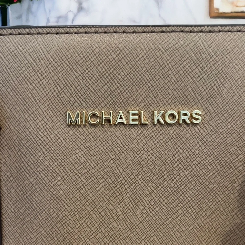 Michael Kors Dillon Satchel Tote Crossbody Bag Saffiano Leather Gray